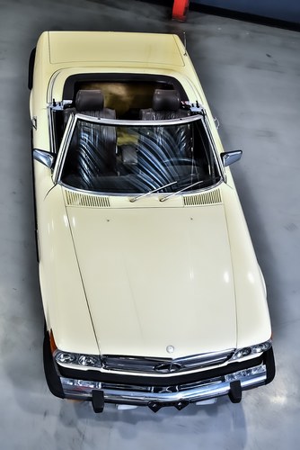 1982 Mercedes-Benz R107 380SL Convertible 3,8L V8 In vendita (immagine 18 di 96)