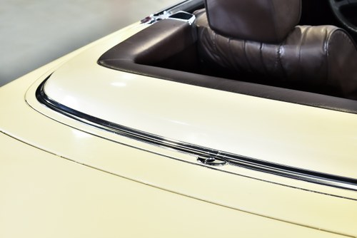 1982 Mercedes-Benz R107 380SL Convertible 3,8L V8 In vendita (immagine 78 di 96)