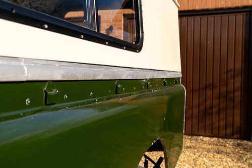 1964 Land Rover Series IIA 109" In vendita (immagine 45 di 83)