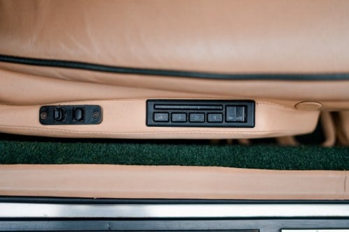 1990 Aston Martin Virage 6.3L 500bhp ‘Widebody’ RHD In vendita (immagine 35 di 180)