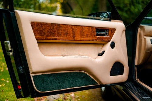 1990 Aston Martin Virage 6.3L 500bhp ‘Widebody’ RHD In vendita (immagine 48 di 180)