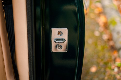 1990 Aston Martin Virage 6.3L 500bhp ‘Widebody’ RHD In vendita (immagine 53 di 180)