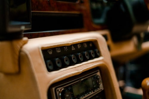 1990 Aston Martin Virage 6.3L 500bhp ‘Widebody’ RHD In vendita (immagine 56 di 180)