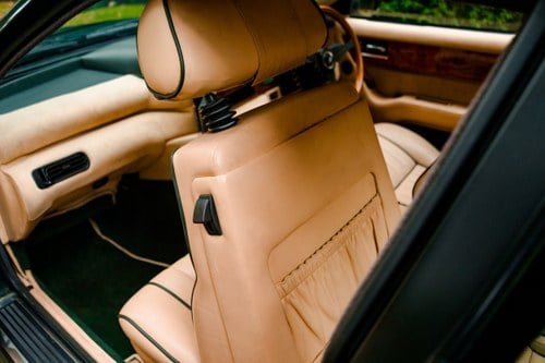 1990 Aston Martin Virage 6.3L 500bhp ‘Widebody’ RHD In vendita (immagine 72 di 180)