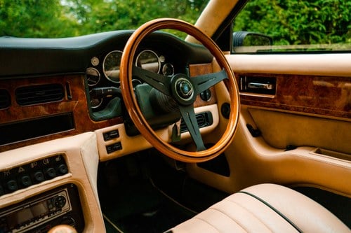 1990 Aston Martin Virage 6.3L 500bhp ‘Widebody’ RHD In vendita (immagine 73 di 180)