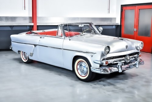 1954 Ford Crestline Sunliner Convertible 239CI V8 Te koop (foto 5 van 77)
