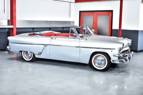 1954 Ford Crestline Sunliner Convertible 239CI V8 Te koop (foto 7 van 77)