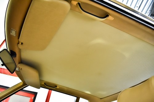 1988 Mercedes-Benz R107 560SL Convertible 5,6L V8 For Sale (picture 47 of 121)