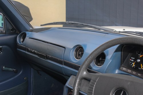 1979 Mercedes Benz W123 200 Te koop (foto 47 van 127)