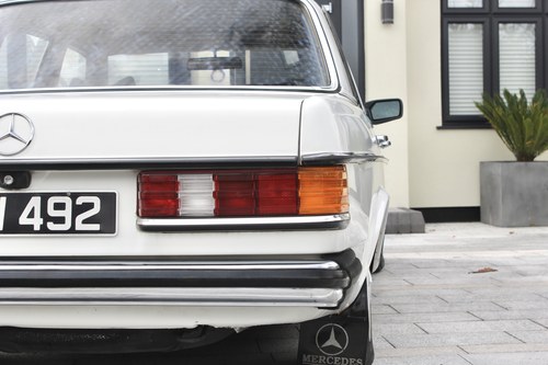 1979 Mercedes Benz W123 200 Te koop (foto 71 van 127)