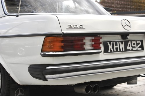 1979 Mercedes Benz W123 200 Te koop (foto 8 van 127)