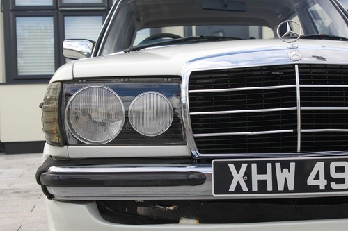 1979 Mercedes Benz W123 200 Te koop (foto 100 van 127)