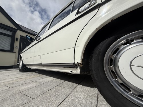 1979 Mercedes Benz W123 200 Te koop (foto 113 van 127)