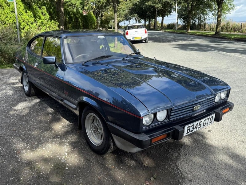 FORD CAPRI 2.8L 1981 Vert AUTO PLUS 1:43 FORD CAPRI 2.8L 1981 Vert AUTO PLUS 1:43