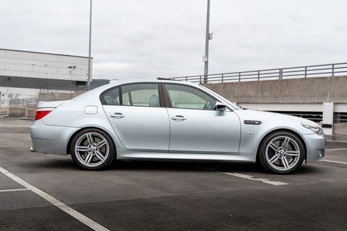 2007 BMW M5 E60 V10 à vendre (picture 15 of 78)