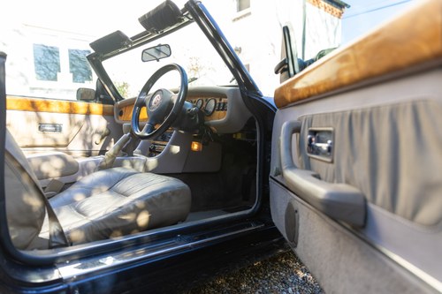 1995 MG RV8 à vendre (picture 46 of 224)