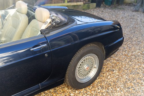 1995 MG RV8 à vendre (picture 102 of 224)