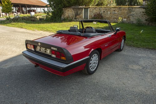 1987 Alfa Romeo Spider Series 2000 Quadrifoglio Verde Series 3 'Aerodinamica' In vendita (immagine 8 di 169)