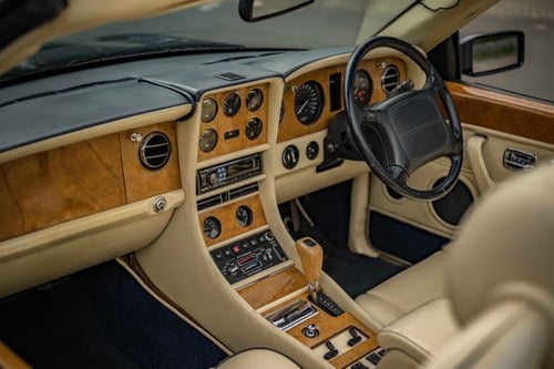 1997 Bentley Azure à venda (imagem 43 de 374)