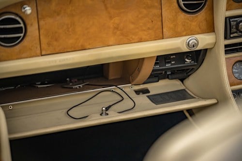 1997 Bentley Azure à venda (imagem 57 de 374)