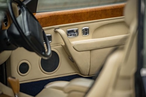 1997 Bentley Azure à venda (imagem 116 de 374)