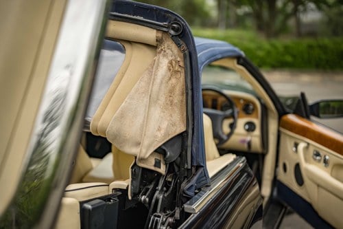 1997 Bentley Azure à venda (imagem 136 de 374)