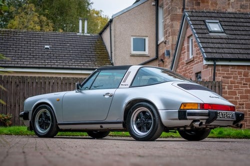 1988 Porsche 911 3.2 Carrera Targa In vendita (immagine 10 di 207)