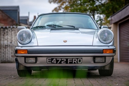 1988 Porsche 911 3.2 Carrera Targa In vendita (immagine 16 di 207)