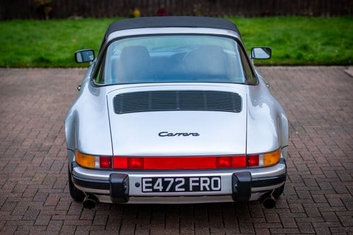 1988 Porsche 911 3.2 Carrera Targa In vendita (immagine 20 di 207)