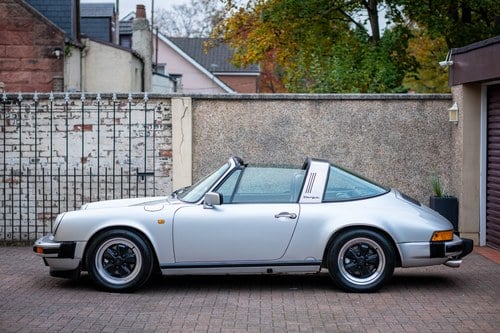 1988 Porsche 911 3.2 Carrera Targa In vendita (immagine 25 di 207)