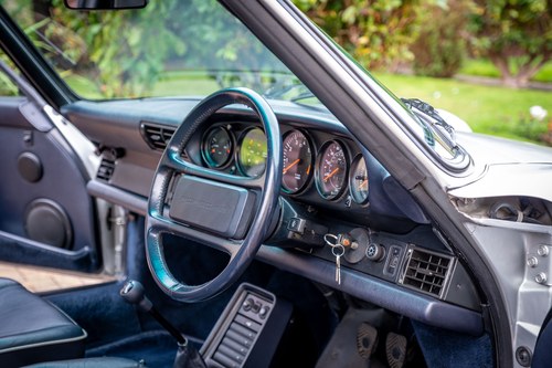 1988 Porsche 911 3.2 Carrera Targa In vendita (immagine 67 di 207)