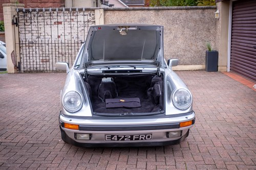 1988 Porsche 911 3.2 Carrera Targa In vendita (immagine 93 di 207)