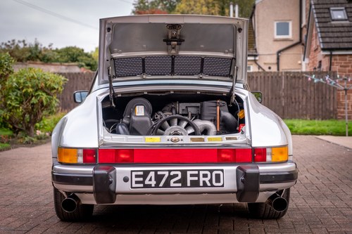 1988 Porsche 911 3.2 Carrera Targa In vendita (immagine 158 di 207)
