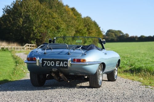 1962 Jaguar E-Type Series 1 3.8L Roadster DHC / OTS à venda (imagem 13 de 171)