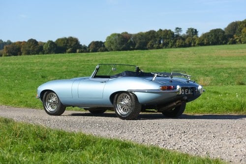1962 Jaguar E-Type Series 1 3.8L Roadster DHC / OTS à venda (imagem 17 de 171)