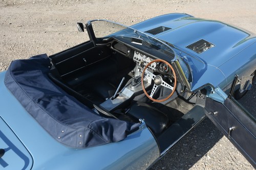 1962 Jaguar E-Type Series 1 3.8L Roadster DHC / OTS à venda (imagem 26 de 171)