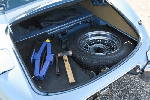 1962 Jaguar E-Type Series 1 3.8L Roadster DHC / OTS à venda (imagem 77 de 171)