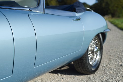 1962 Jaguar E-Type Series 1 3.8L Roadster DHC / OTS à venda (imagem 97 de 171)