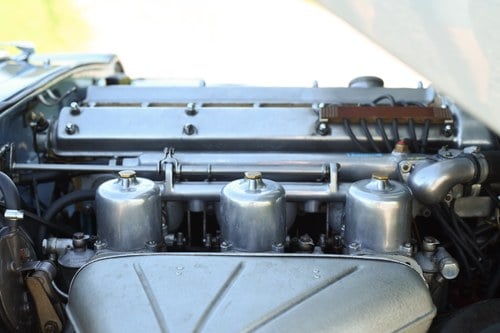 1962 Jaguar E-Type Series 1 3.8L Roadster DHC / OTS à venda (imagem 130 de 171)