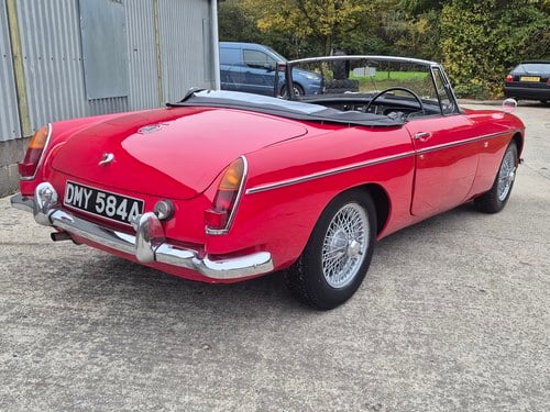 1963 MGB Roadster For Sale (picture 4 of 72)