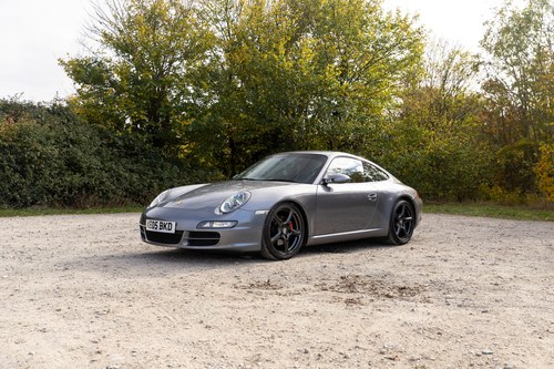 2005 Porsche 911 Carrera 2 (996) zum Verkauf (Bild 2 von 251)