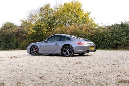 2005 Porsche 911 Carrera 2 (996) zum Verkauf (Bild 12 von 251)