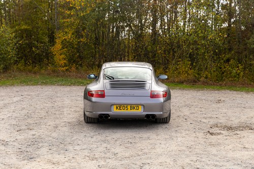 2005 Porsche 911 Carrera 2 (996) zum Verkauf (Bild 17 von 251)
