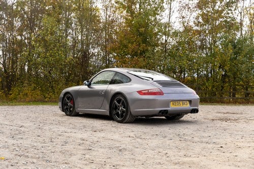 2005 Porsche 911 Carrera 2 (996) zum Verkauf (Bild 18 von 251)