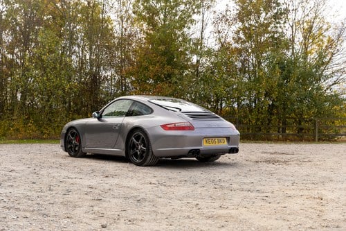 2005 Porsche 911 Carrera 2 (996) zum Verkauf (Bild 19 von 251)