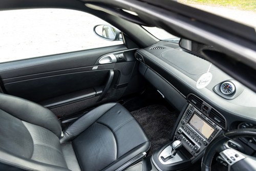 2005 Porsche 911 Carrera 2 (996) zum Verkauf (Bild 39 von 251)