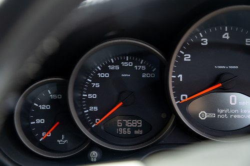 2005 Porsche 911 Carrera 2 (996) zum Verkauf (Bild 49 von 251)