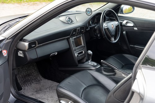 2005 Porsche 911 Carrera 2 (996) zum Verkauf (Bild 73 von 251)