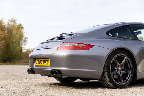 2005 Porsche 911 Carrera 2 (996) zum Verkauf (Bild 155 von 251)