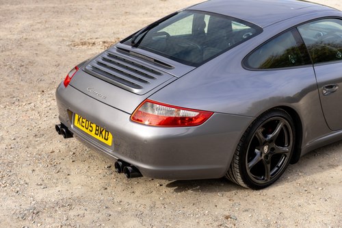 2005 Porsche 911 Carrera 2 (996) zum Verkauf (Bild 156 von 251)
